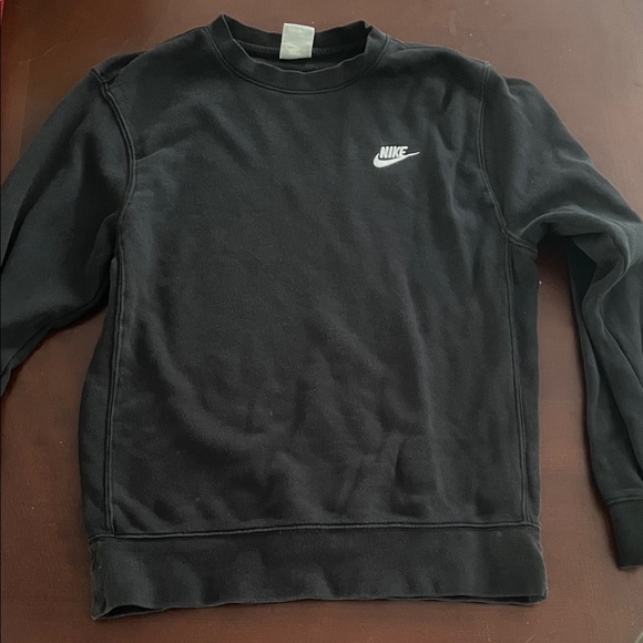 Nike Classic Black Crewneck Sweater - Picture 1 of 2